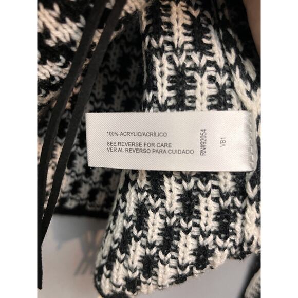 By Design Sweater Womens Small Black White Fringe Chunky Pullover Geo Casual - Picture 5 of 7